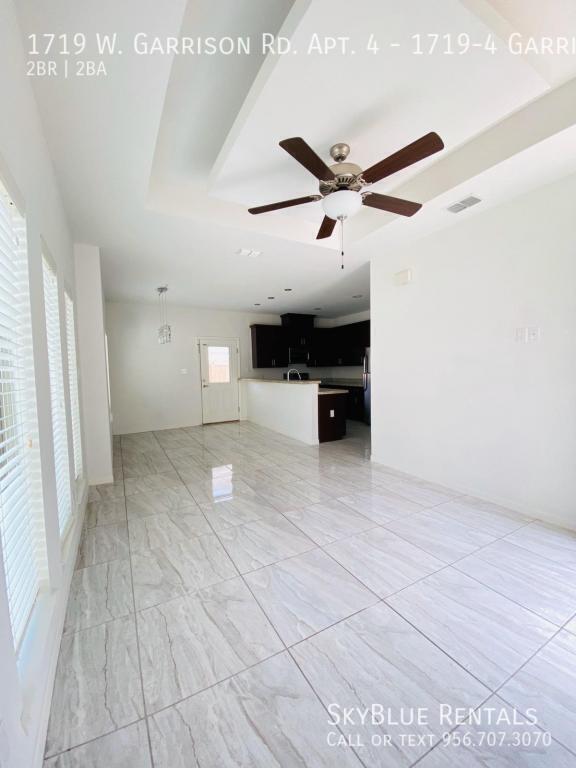 Foto del edificio - 1719 W Garrison Dr