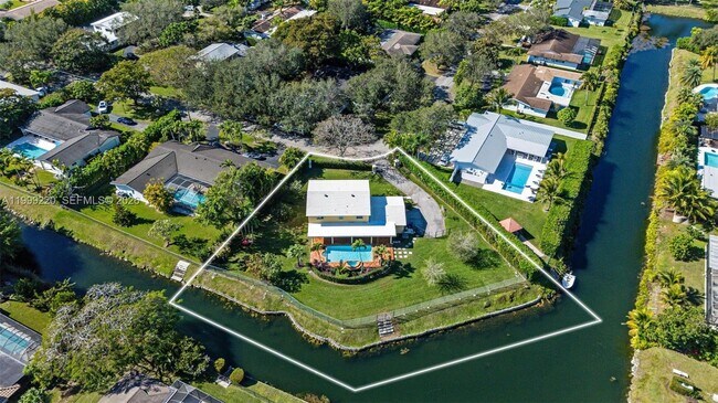 Foto del edificio - 11401 SW 72nd Pl