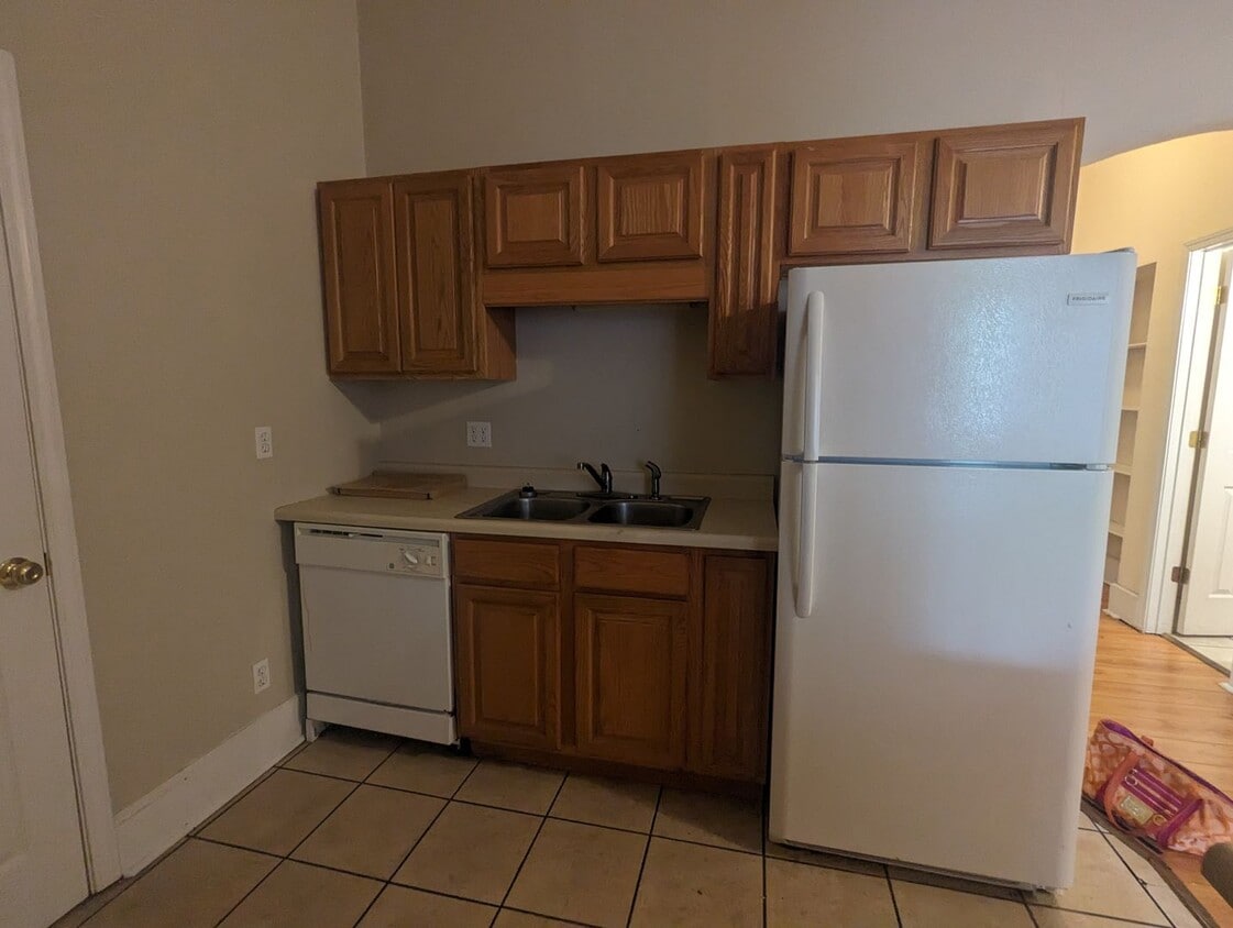 Primary Photo - Huge 2+ Bedroom/ 2 Bath Upstairs Apartment