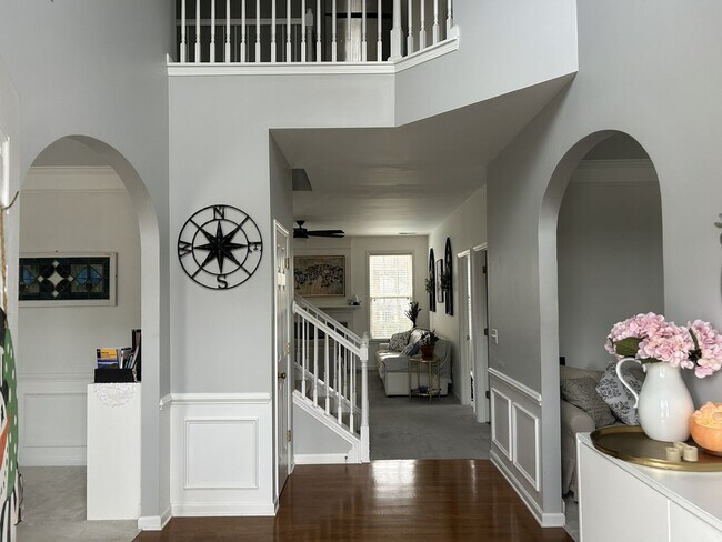 Foto del edificio - 612 Heathercrest Ct