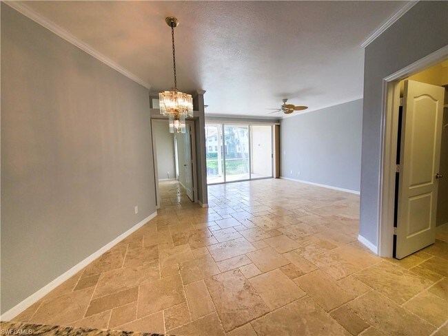 Foto del edificio - 8415 Excalibur Cir