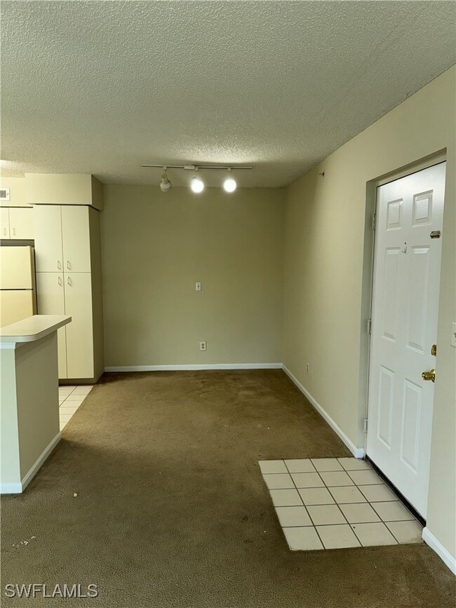 Building Photo - 13631 Eagle Ridge Dr