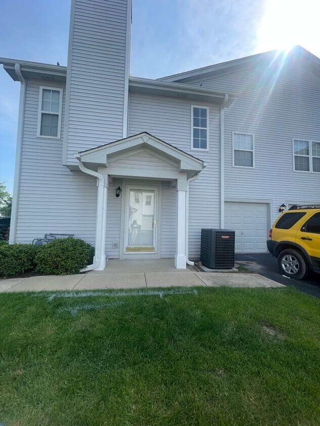 Foto del edificio - 2544 Dickens Dr