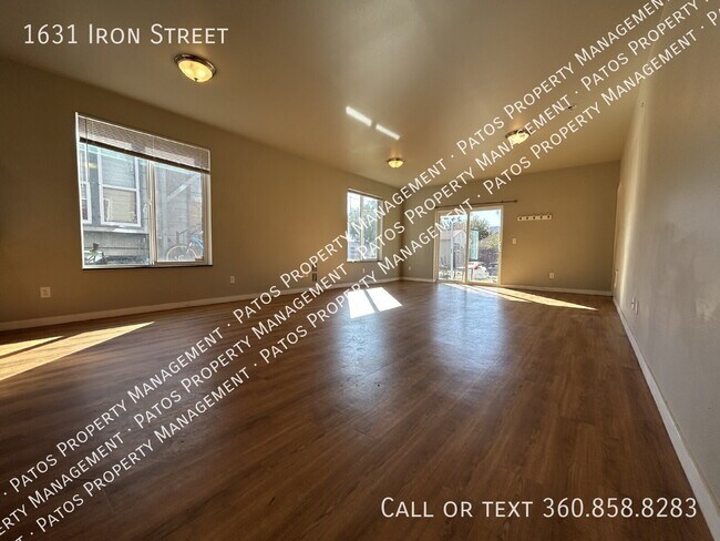 Foto del edificio - 1631 Iron St
