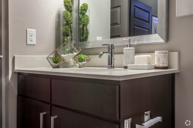Bathroom - Elite 99 West