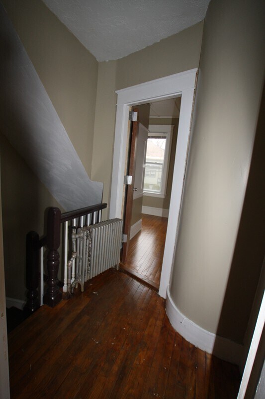 Primary Photo - 32 Gold Street