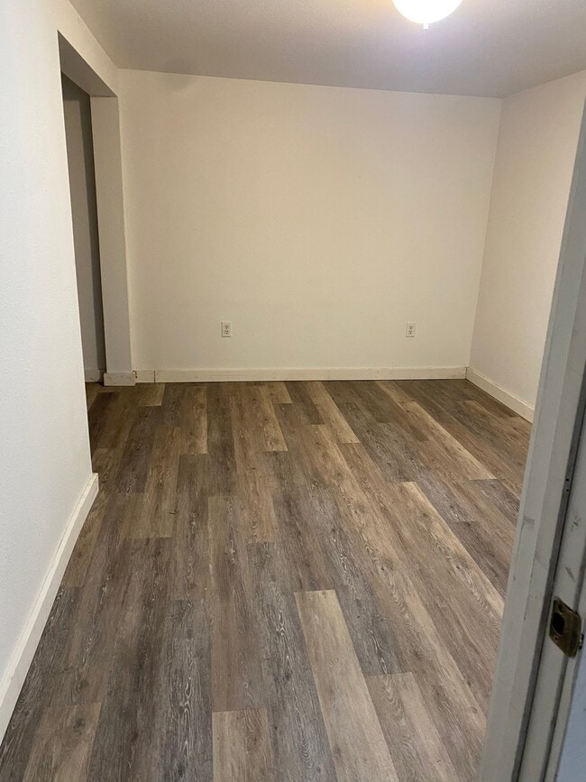 Foto del edificio - 3631 Wetmore Ave