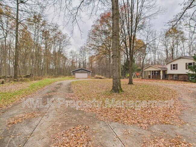 Foto del edificio - 874 Pleasant St