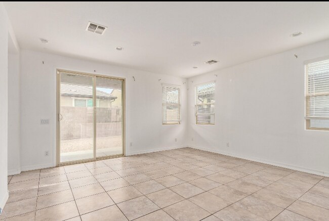 Foto del edificio - Great location near Westgate!