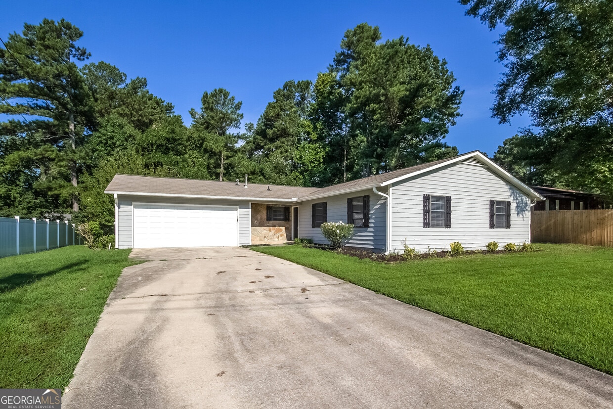 Foto principal - 3790 Creekview Cir