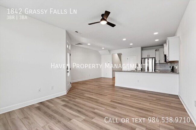 Foto del edificio - 1842 Grassy Falls Ln