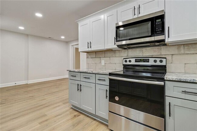 Foto del edificio - 1006 Maple Ave SW