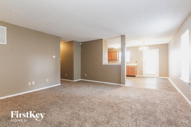 Foto del edificio - 1861 Southernwood Ln