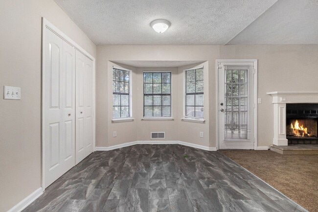 Building Photo - 1422 Chedworth Pl