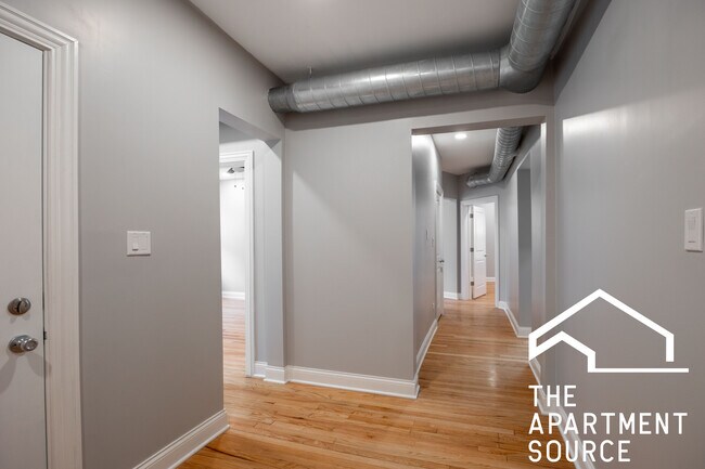 Foto del edificio - 1149 W Lunt Ave