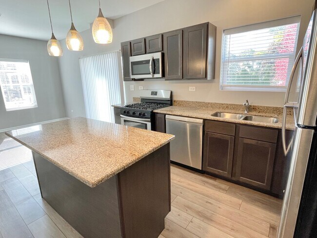 Foto del edificio - 809 E Main St