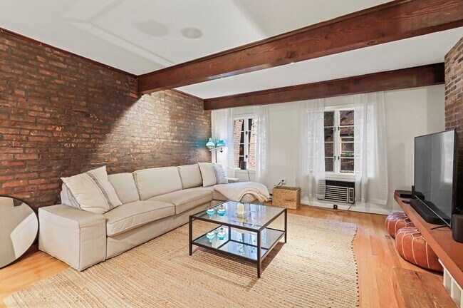 Foto del edificio - 52 Cedar Lane Way