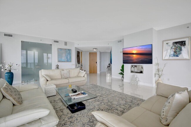 Foto del edificio - 9703 Collins Ave