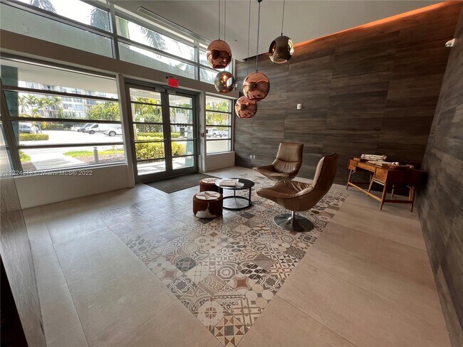 Foto del edificio - 1025  92 ST  401 Bay Harbor Islands Fl 33154