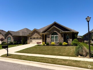 Building Photo - 106 Summer Walk Ln