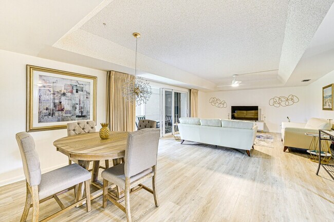 Foto del edificio - 432 Teryl Rd