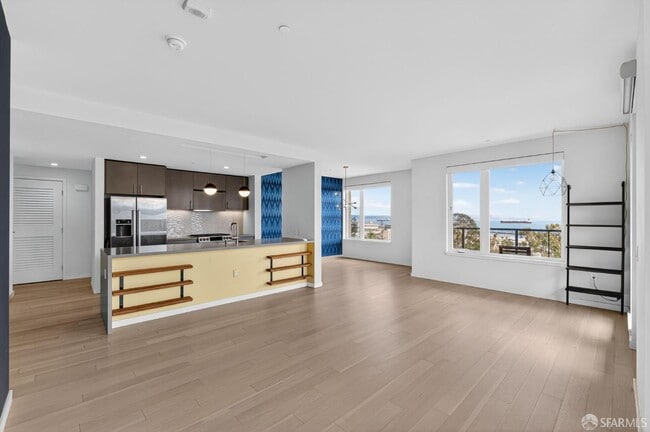 Building Photo - 52 Innes Ct