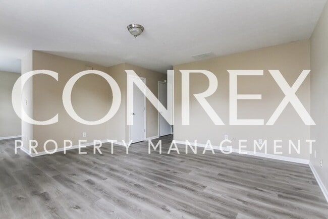 Building Photo - Charming Home! 3 Bedrooms, 2 Bathrooms!