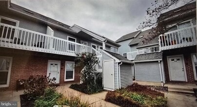 Building Photo - 411 Park Pl Dr