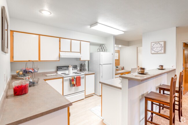 2HAB, 1BA - 902 ft² - The Whimsical Pig