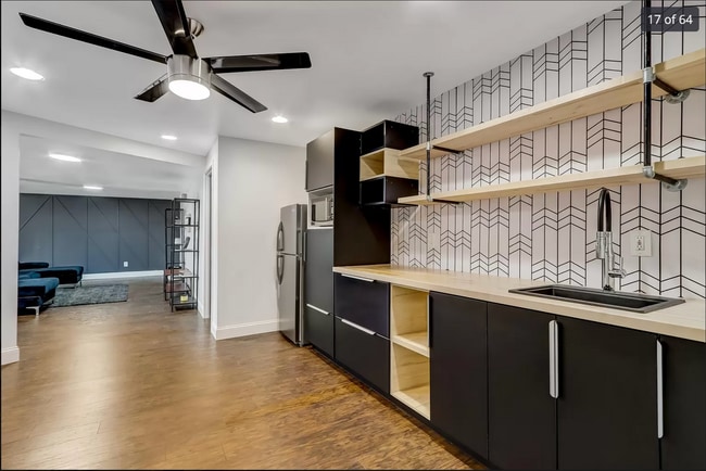 Building Photo - 6858 Lockridge Dr NW