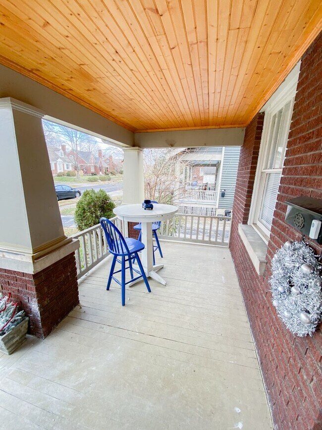 Photo - 722 Sunset Dr Townhome