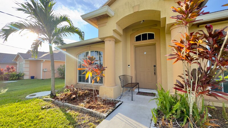 Foto principal - 562 SE Walters Terrace