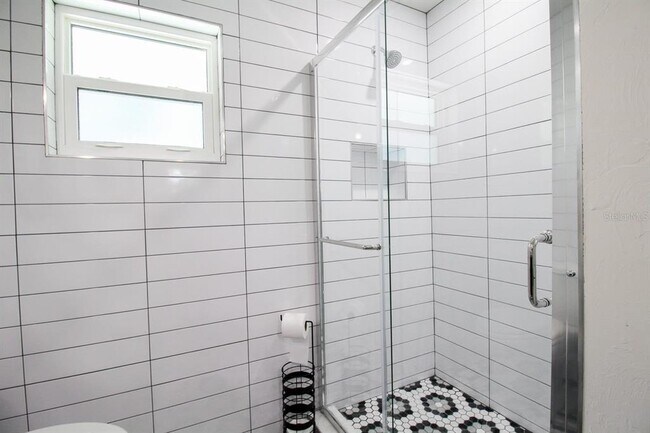 Foto del edificio - 1910 Morrill St