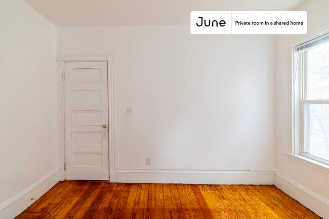 Foto del edificio - Room in Shared 4 bed/1 bath home in JFK/UMass
