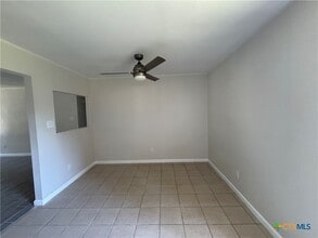 Building Photo - 105 Tangerine Dr