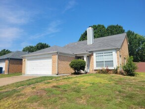 Building Photo - 7821 Estates Way