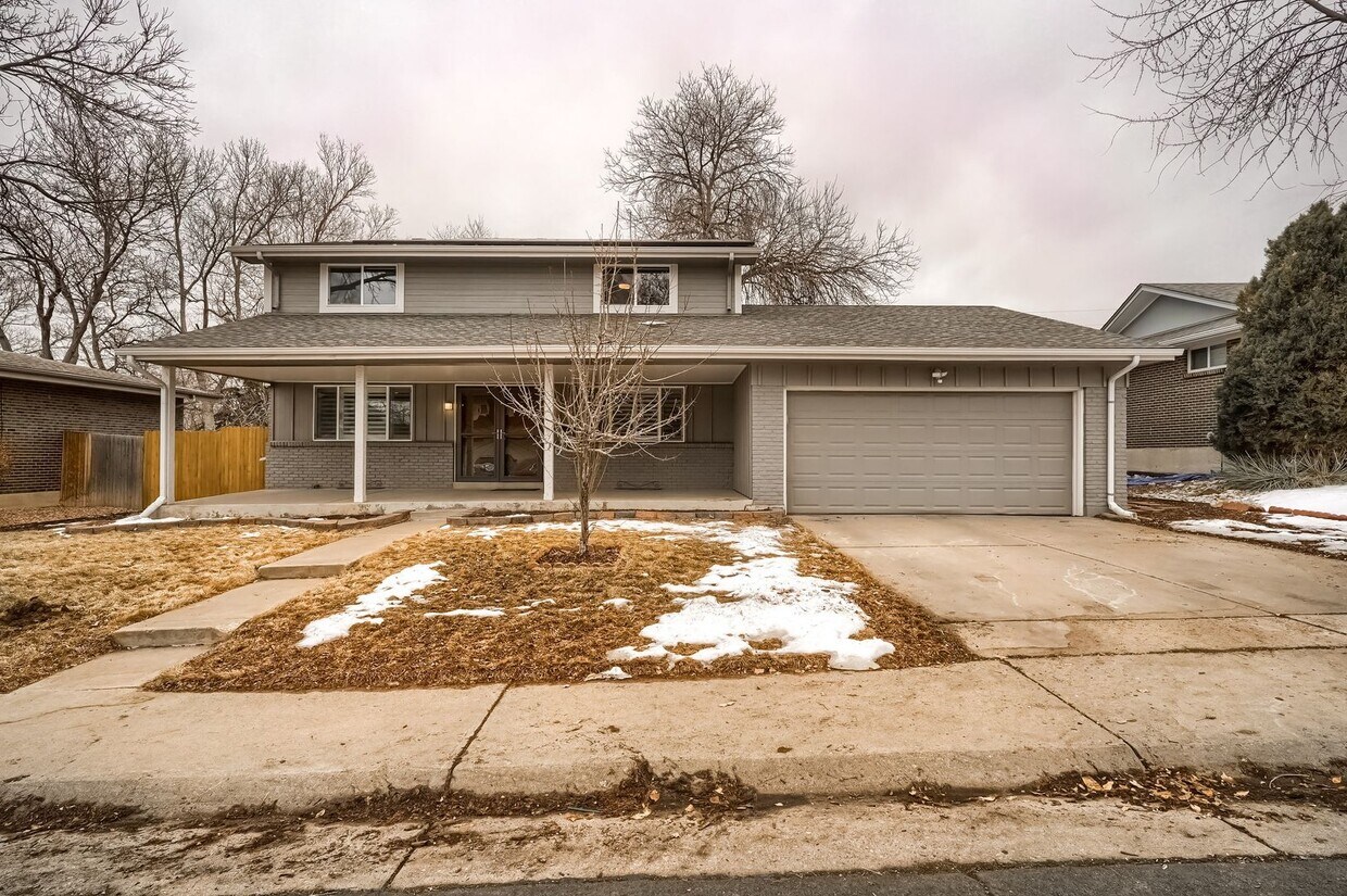 Primary Photo - Remodeled Single-Family Home Near Cherry C...