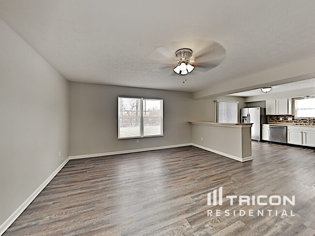 Foto del edificio - 6820 W Denton Dr