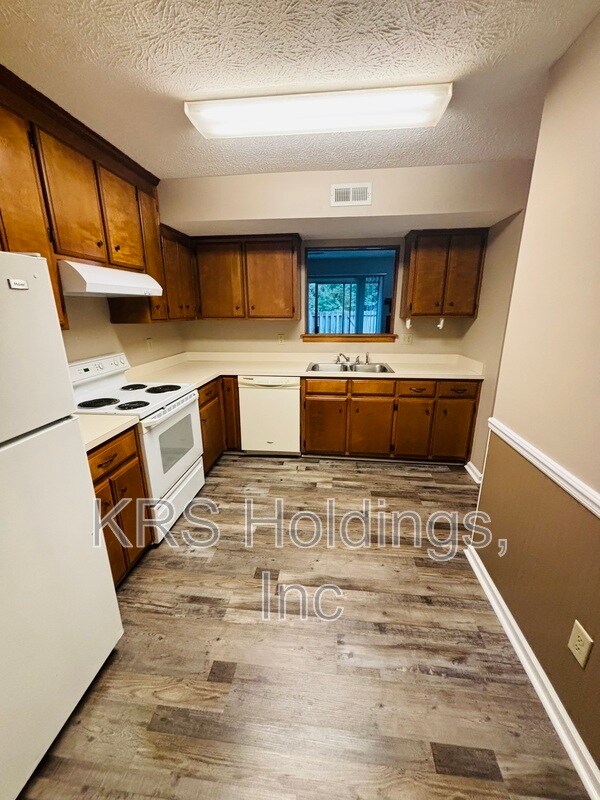 Foto del edificio - 107 Hawthorne Point