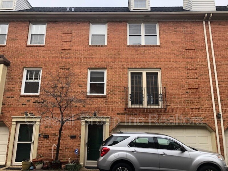 Foto principal - 527 W 20th St