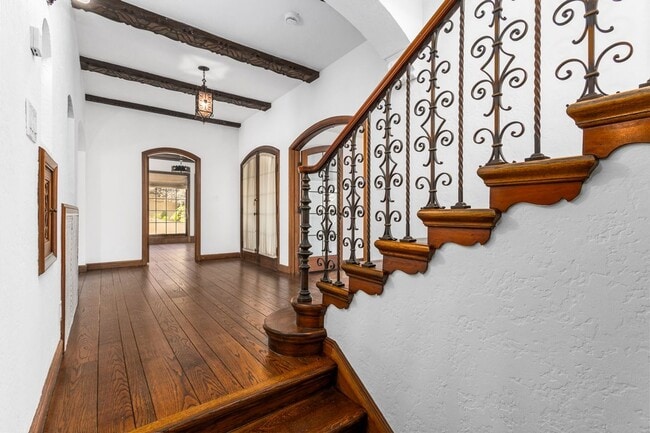 Building Photo - 2939 Gibbons Dr - 30% Rental Fee