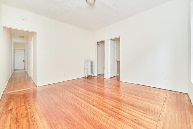 Building Photo - 3 bedroom in NEW YORK NY 10032