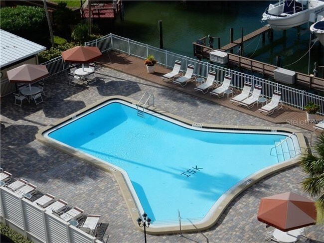 Foto del edificio - 1621 Gulf Blvd