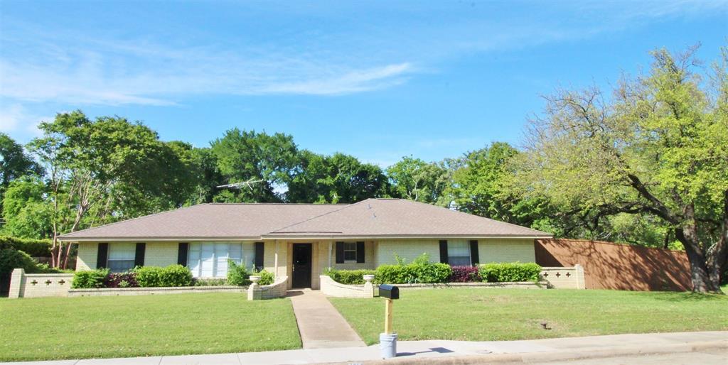 Foto principal - 2613 Briarwood Dr