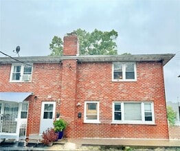 Building Photo - 516 McLean Ave