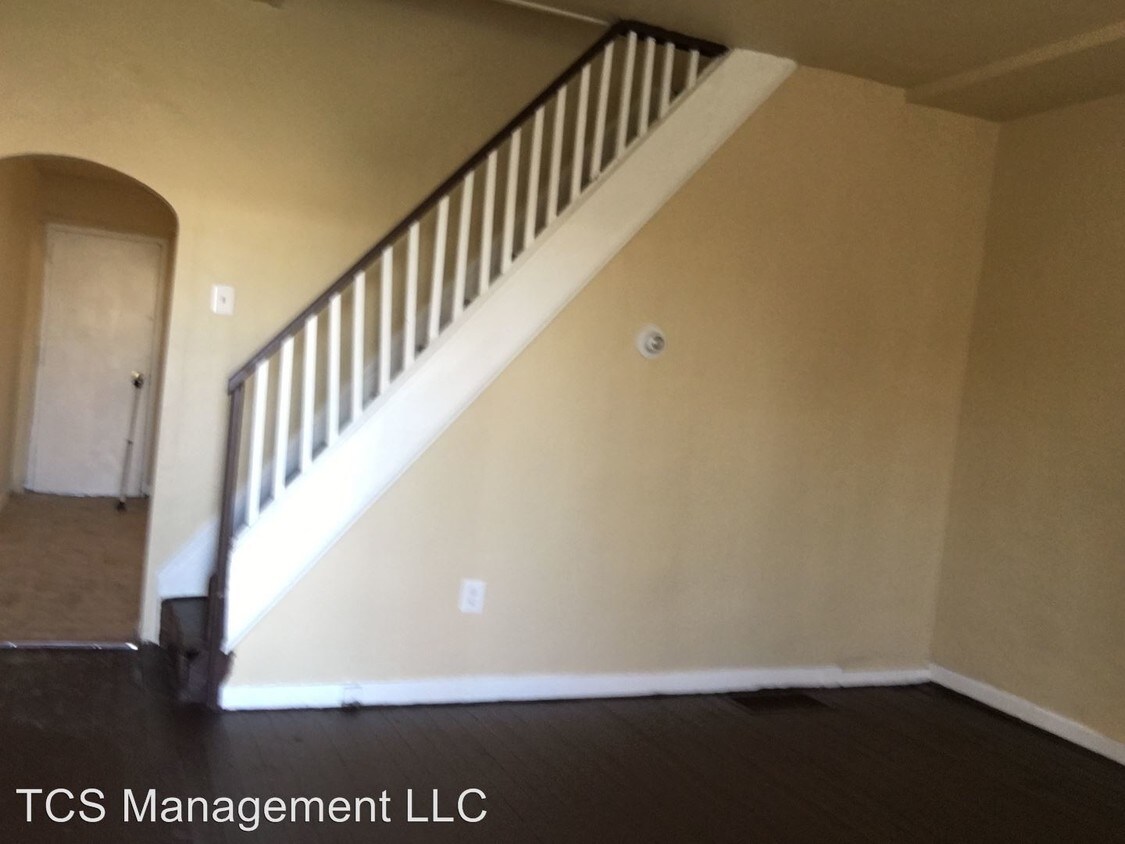 Foto principal - 6134 Glenmore Ave