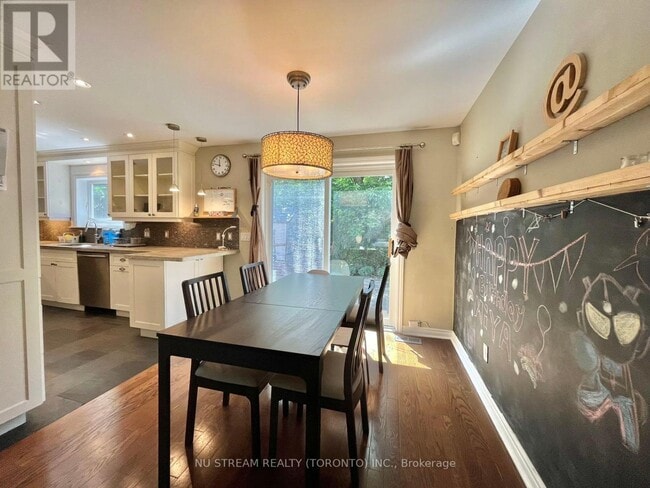 Building Photo - 56 Logandale Rd