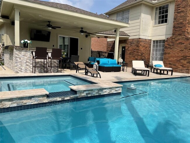 Building Photo - 4103 Pebble Beach Dr