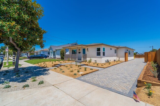 Foto del edificio - New Torrance Home!