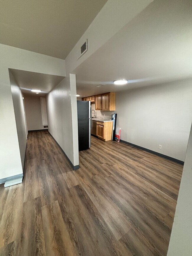 Foto del edificio - 1404 Toole Ave